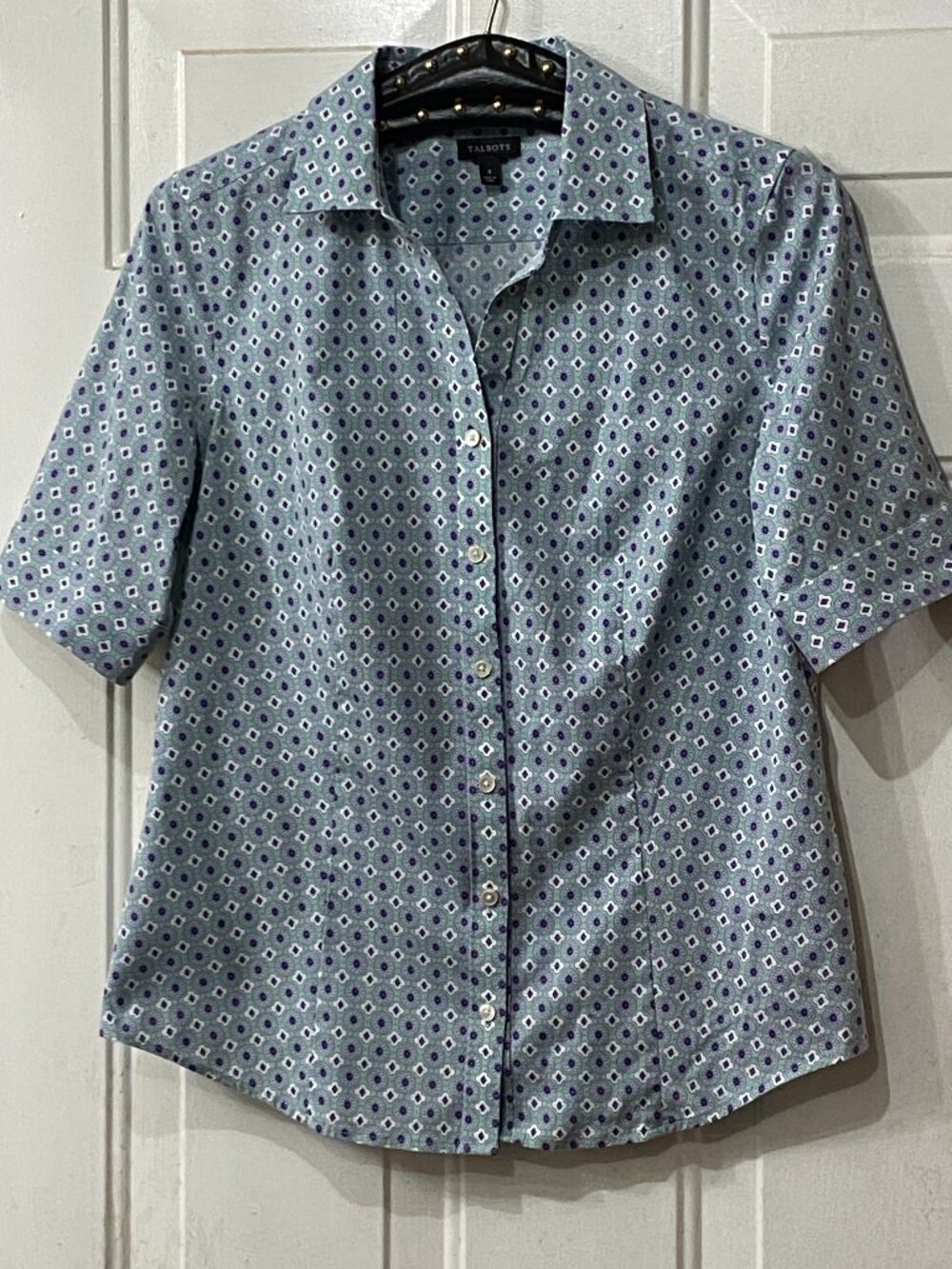 NEW Talbots Wrinkle Resistant Sz 4 Blouse Shirt Short Sleeve Turquoise Ornament
